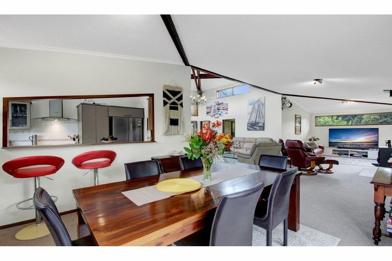 Photo of property in 37 Chinnerys Road, Woodend, 7610