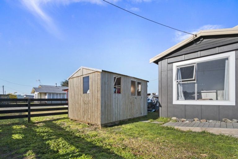Photo of property in 18 Norton Street, Foxton Beach, Foxton, 4815