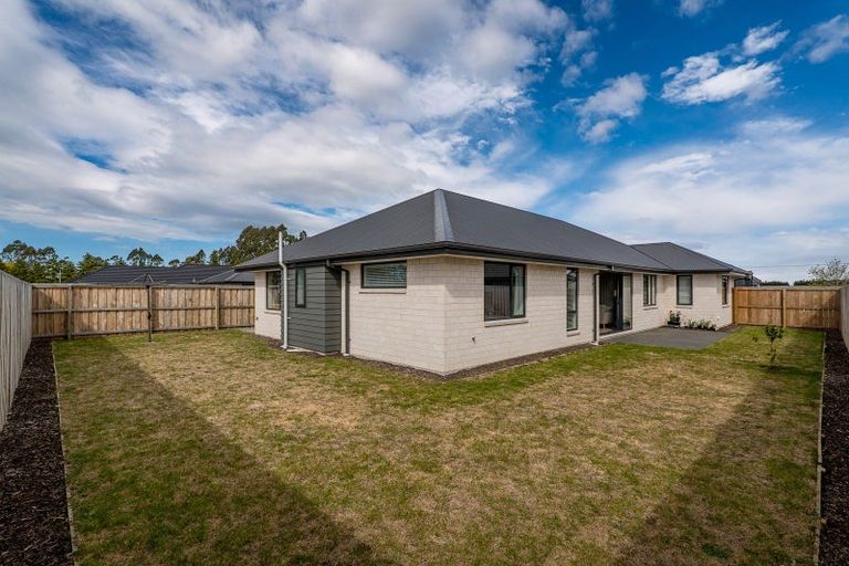 Photo of property in 6 Bob Reid Crescent, Darfield, 7571