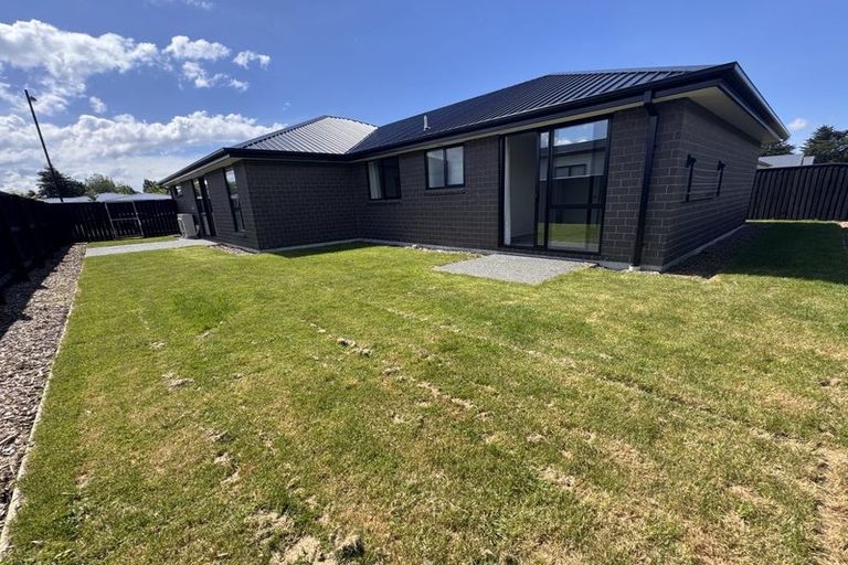 Photo of property in 92 Muirhill Street, Halswell, Christchurch, 8025
