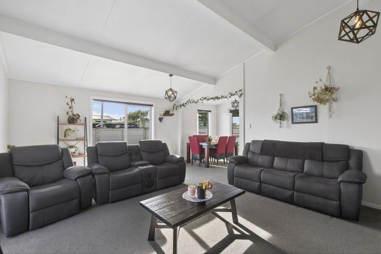 Photo of property in 49 Gardenia Avenue, Bell Block, New Plymouth, 4312