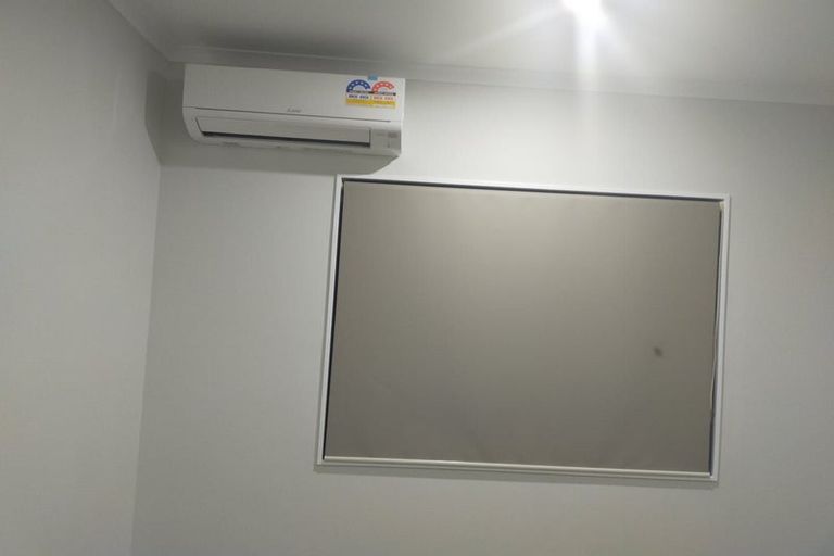 Photo of property in 20 Captain Rings Drive, Papakura, 2110