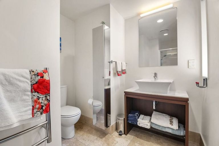 Photo of property in Habitat Apartments, 10/31 Byron Avenue, Takapuna, Auckland, 0622