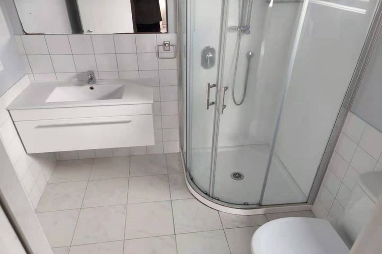 Photo of property in 15 Mona Vale, West Harbour, Auckland, 0618