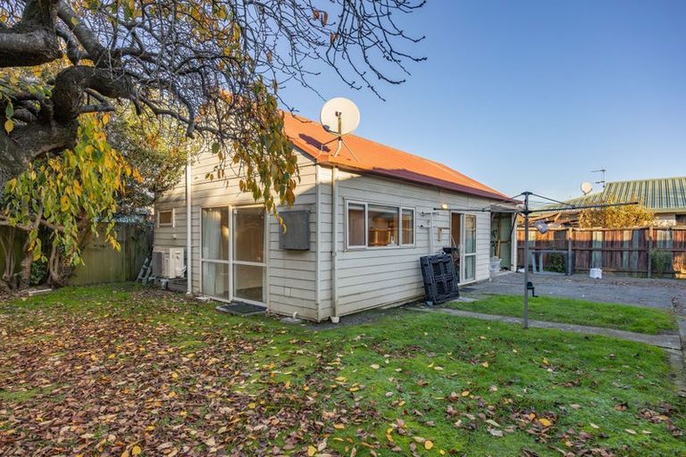 Photo of property in 14 Withells Road, Avonhead, Christchurch, 8042