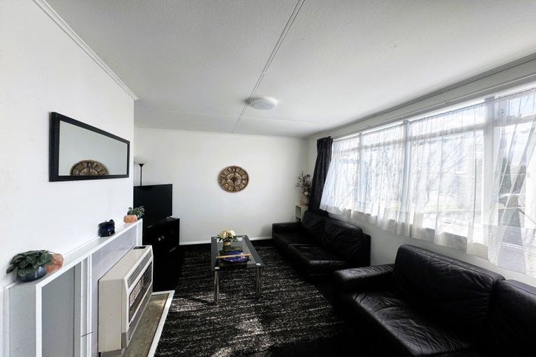 Photo of property in 16 Forth Street, Levin, 5510