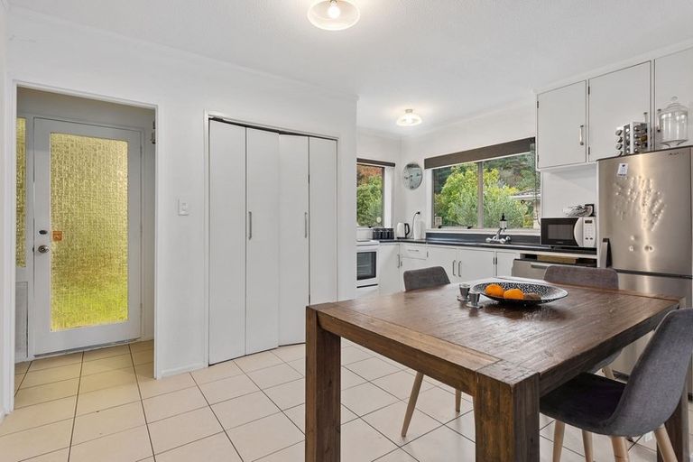 Photo of property in 21 Amber Grove, Birchville, Upper Hutt, 5018