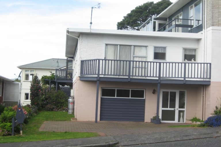 Photo of property in 75a Belt Road, New Plymouth, 4310
