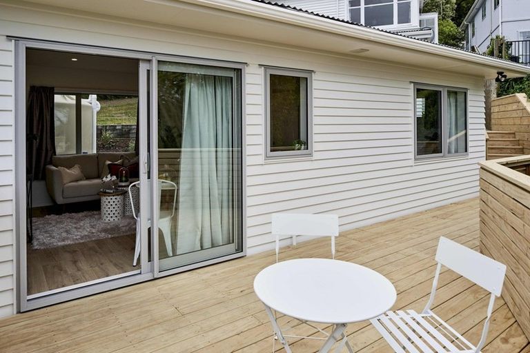 Photo of property in 11 Alexandra Road, Roseneath, Wellington, 6021