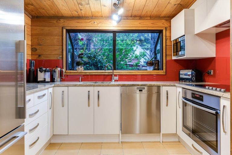 Photo of property in 2 Bosun Terrace, Whitby, Porirua, 5024