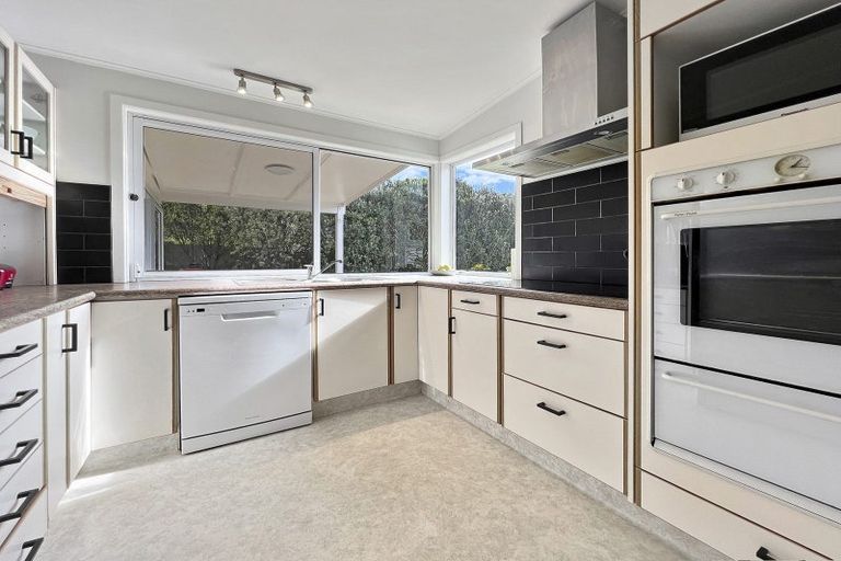 Photo of property in 32 Mason Street, New Lynn, Auckland, 0600