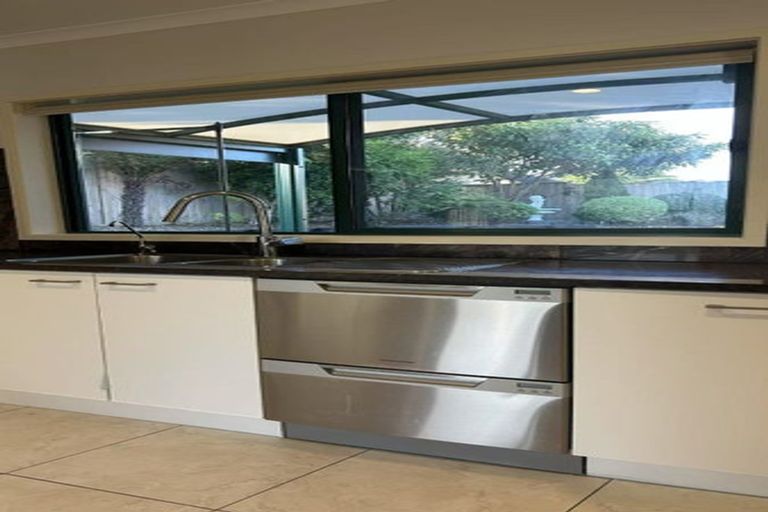 Photo of property in 3 Reinheimer Place, Flat Bush, Auckland, 2016