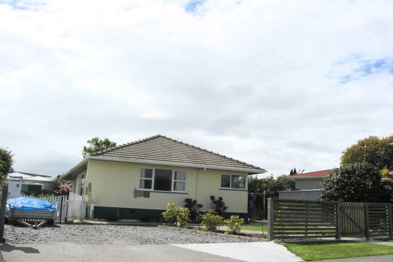 Photo of property in 9 Browning Crescent, Stoke, Nelson, 7011