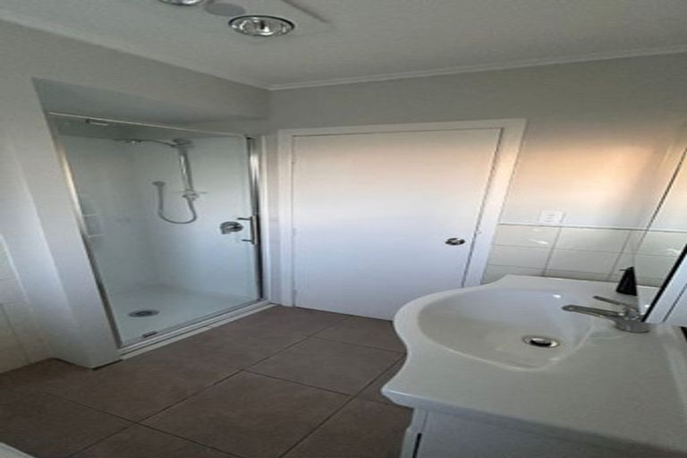 Photo of property in 14 Mclean Avenue, Papatoetoe, Auckland, 2025