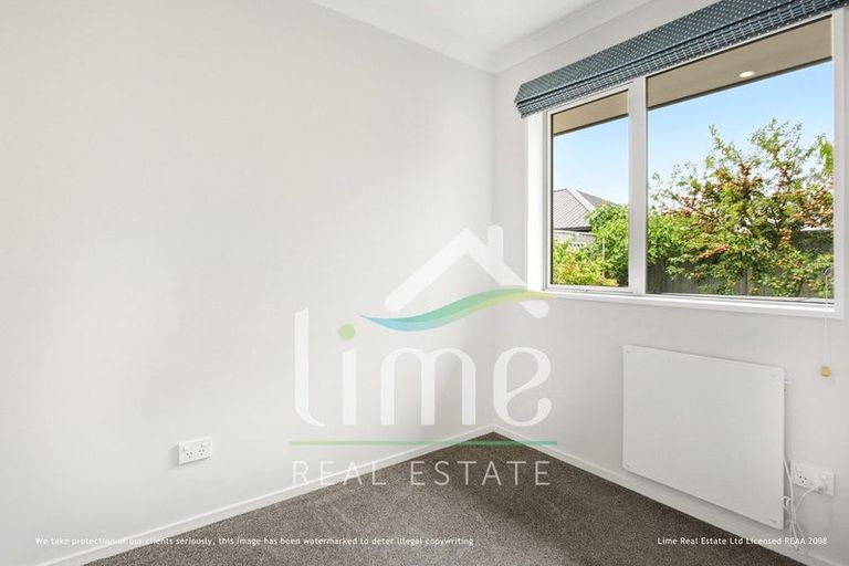 Photo of property in 16 Batchelor Place, Kaiapoi, 7630