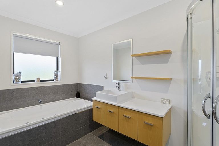 Photo of property in 2 Stables Drive, Lincoln, 7608