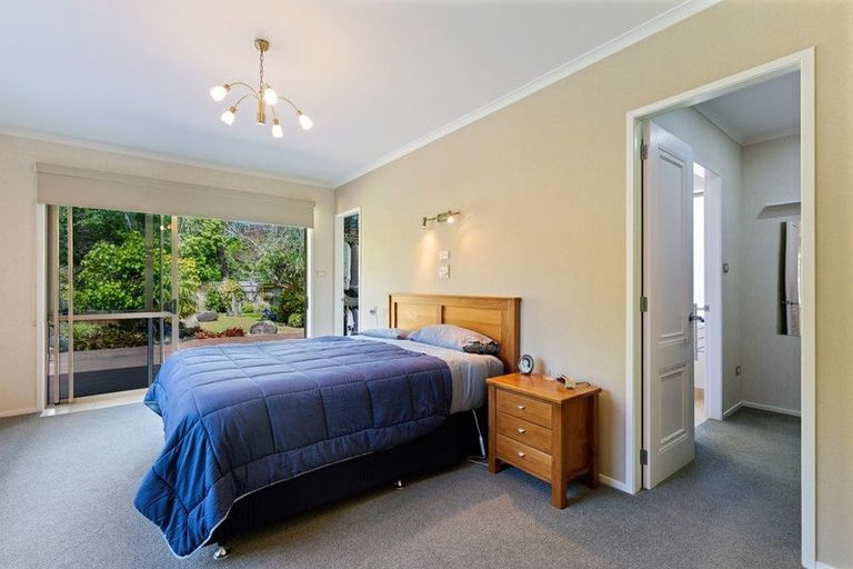 Photo of property in 17 Edgewater Street, Waikanae, 5036