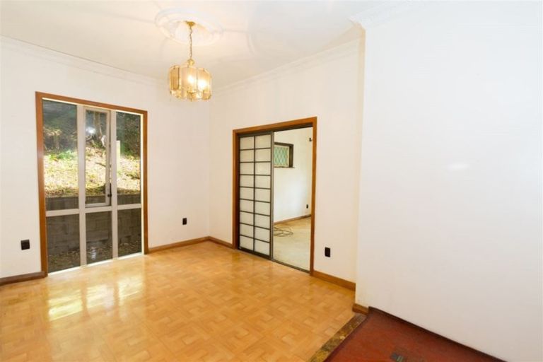 Photo of property in 18 Monowai Road, Johnsonville, Wellington, 6037