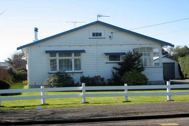 Photo of property in 4 Davy Street, Carterton, 5713