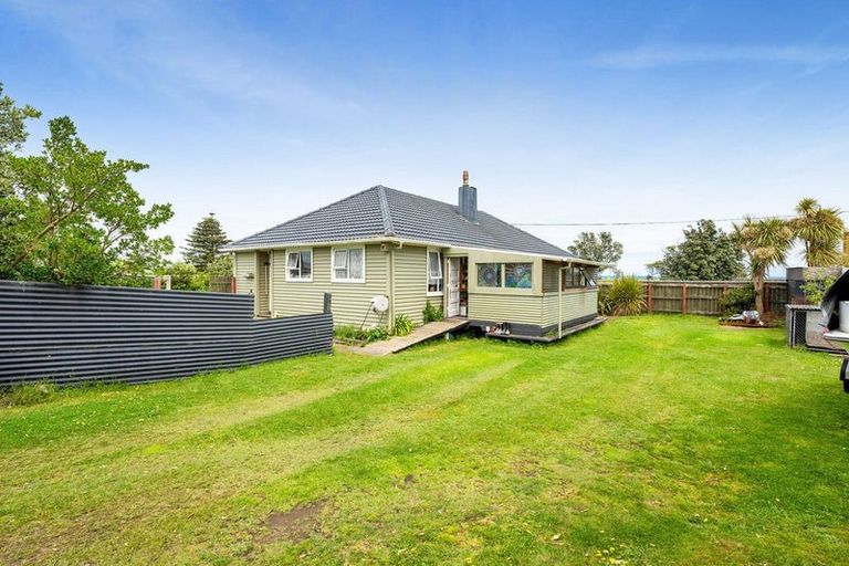 Photo of property in 2 Egmont Street, Patea, 4520