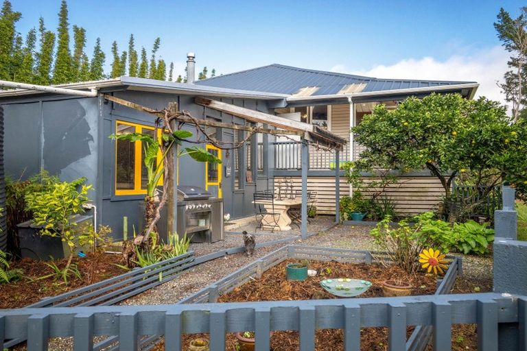 Photo of property in 1688b Springbank Road, Kerikeri, 0293