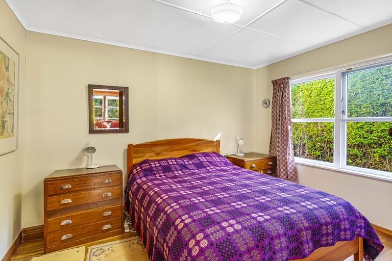 Photo of property in 13 Kauri Road, Waikanae, 5036