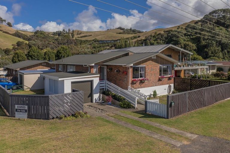 Photo of property in 1 Kawakawa Road, Whitianga, 3510