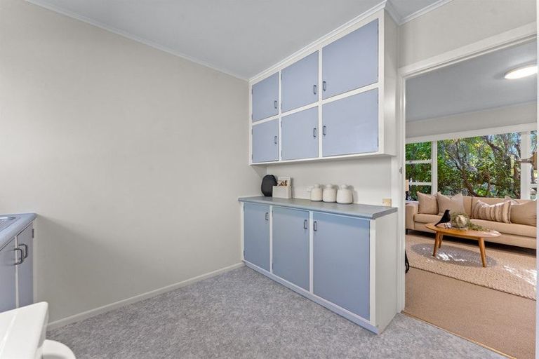 Photo of property in 2/22 Margaret Place, Milford, Auckland, 0620