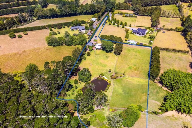 Photo of property in 1a Dysart Lane, Kumeu, 0891