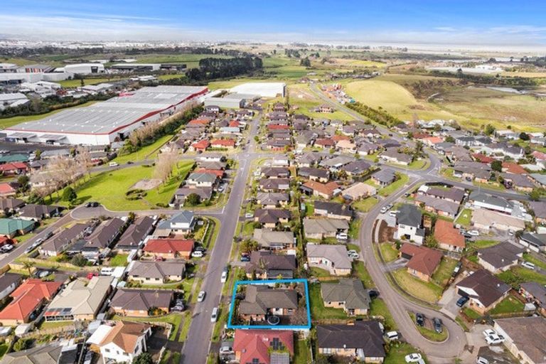 Photo of property in 9 Tussock Avenue, Mangere, Auckland, 2022