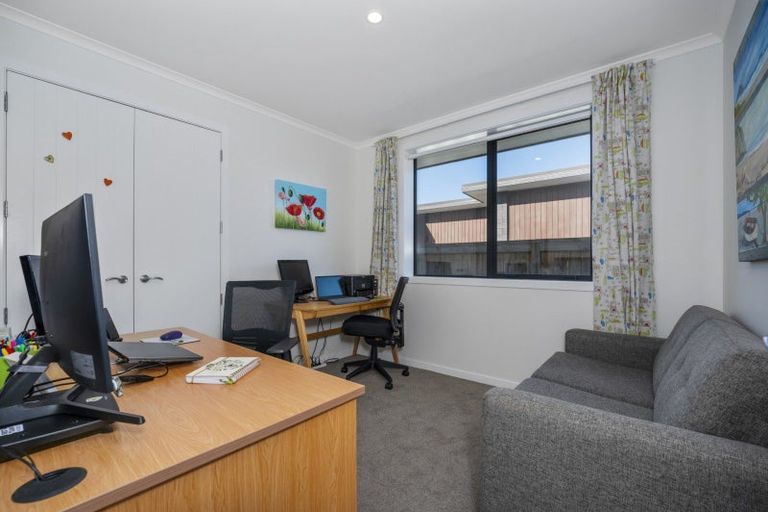 Photo of property in 22 Penetaka Heights, Pyes Pa, Tauranga, 3112