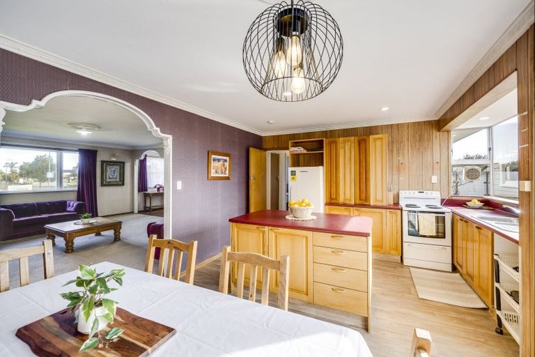 Photo of property in 21 Waterworth Avenue, Onekawa, Napier, 4110