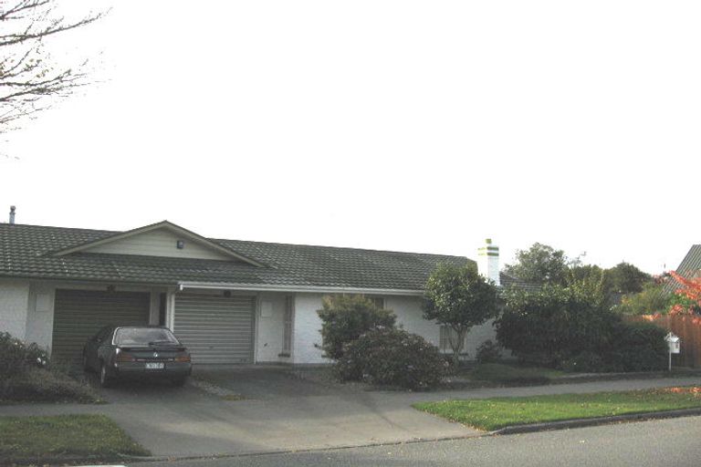 Photo of property in 28 Wadeley Road, Ilam, Christchurch, 8041