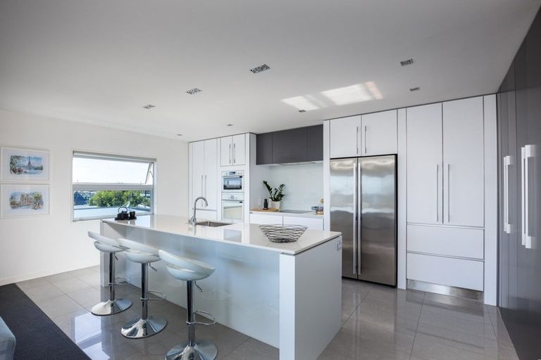 Photo of property in 21b Hobson Street, New Plymouth, 4312