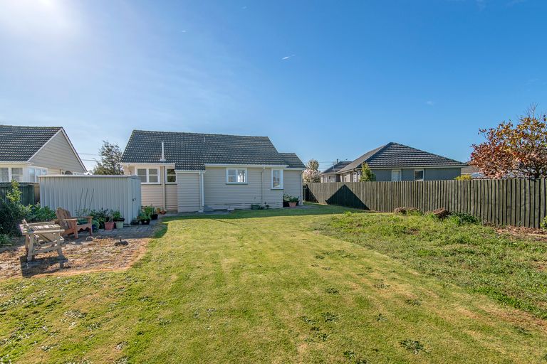 Photo of property in 111 Springs Road, Hornby, Christchurch, 8042