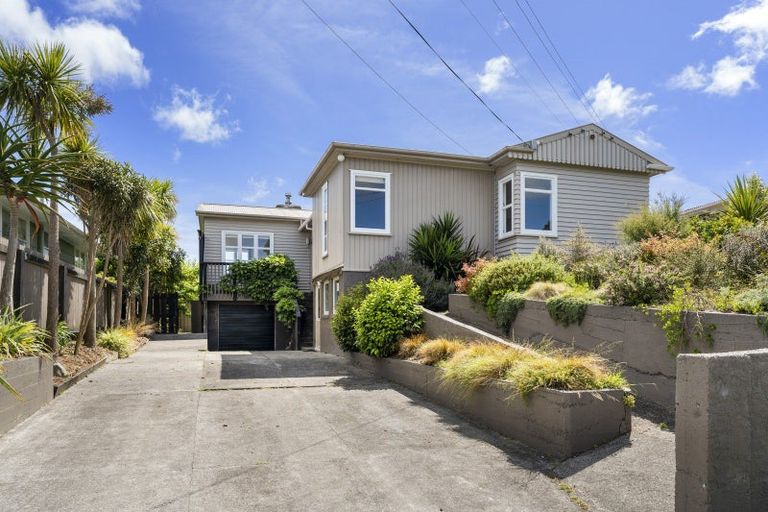 Photo of property in 9 Gavin Road, Raumati Beach, Paraparaumu, 5032