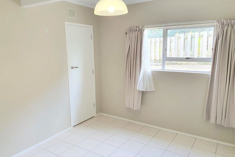 Photo of property in 74 Glenvar Road, Torbay, Auckland, 0630