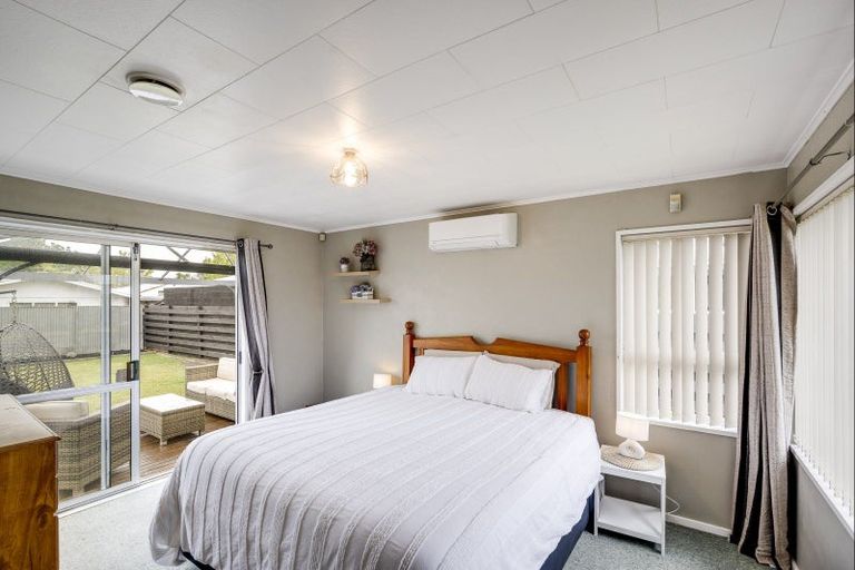 Photo of property in 74 Leicester Avenue, Tamatea, Napier, 4112