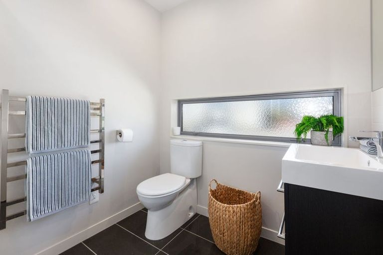 Photo of property in 30/31 Princess Terrace, Newtown, Wellington, 6021