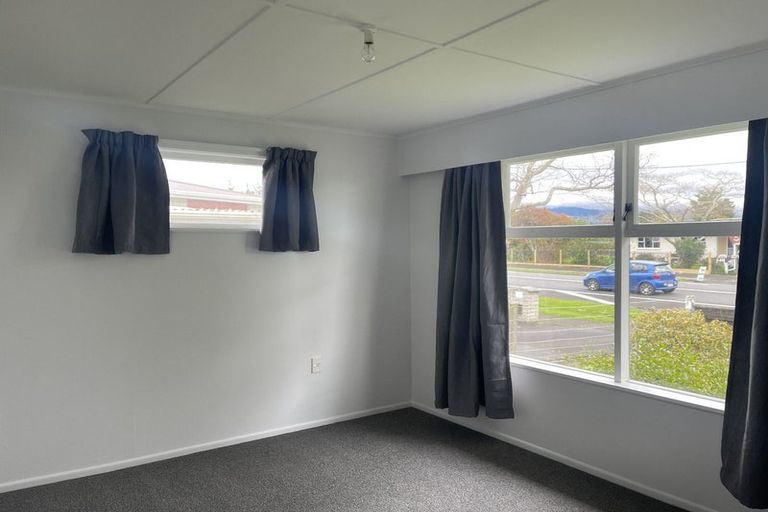 Photo of property in 613 Queen Street East, Levin, 5510