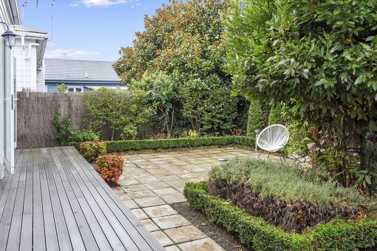 Photo of property in 48 Caledonian Road, St Albans, Christchurch, 8014