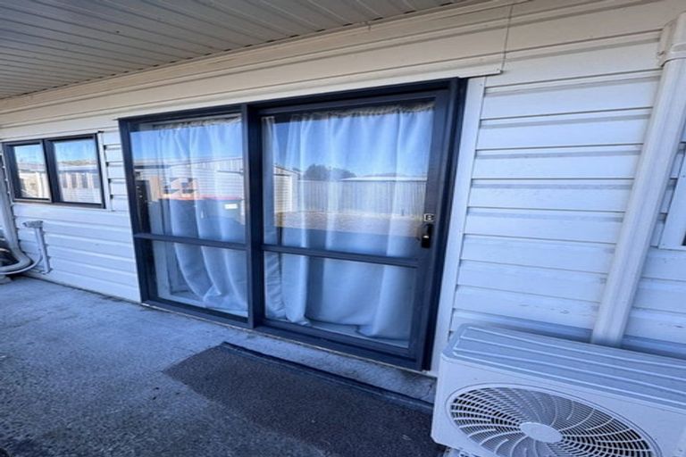 Photo of property in 35 Alexander Street, Awapuni, Palmerston North, 4412