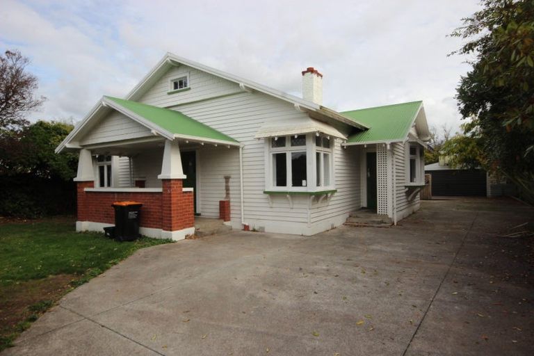 Photo of property in 8 Ward Street, Palmerston North, 4410