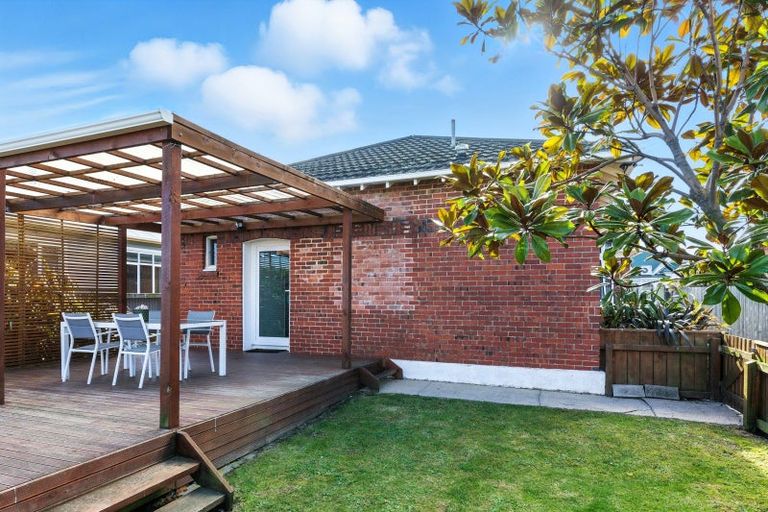 Photo of property in 253 Macandrew Road, Forbury, Dunedin, 9012