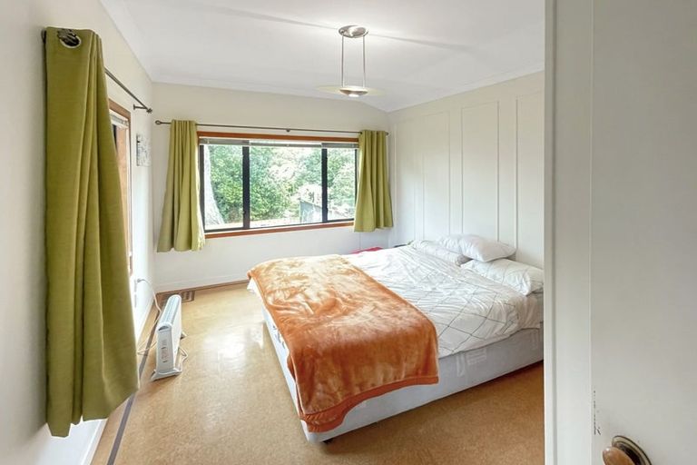 Photo of property in 20 Ngaio Street, Strandon, New Plymouth, 4312