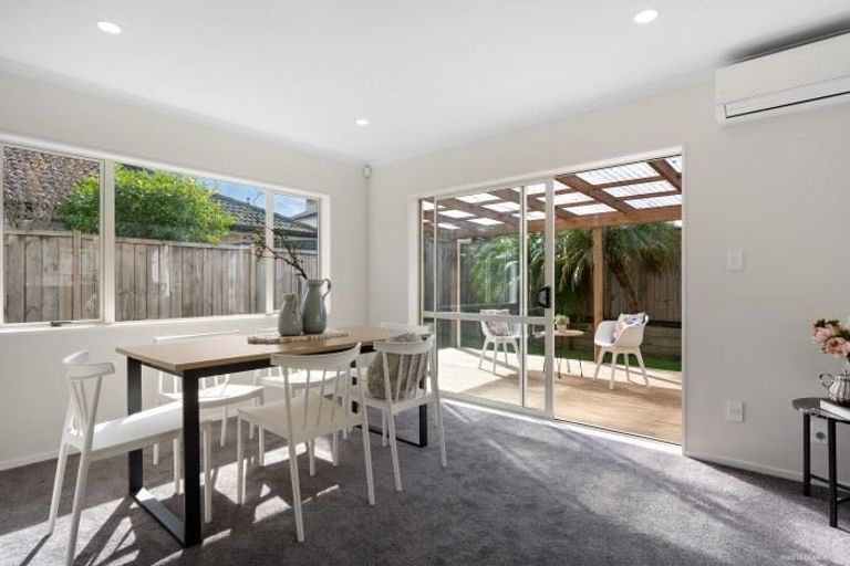 Photo of property in 3 Banshire Close, Flat Bush, Auckland, 2016