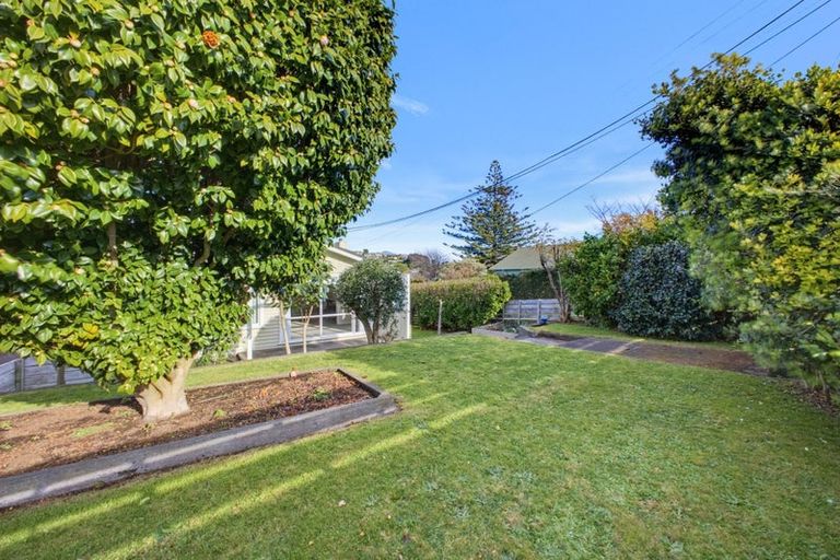 Photo of property in 71 Ngamotu Road, Spotswood, New Plymouth, 4310