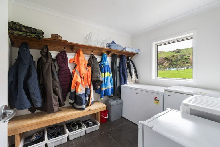 Photo of property in 120 East Mangahuia Road, Rangiwahia, Kimbolton, 4774