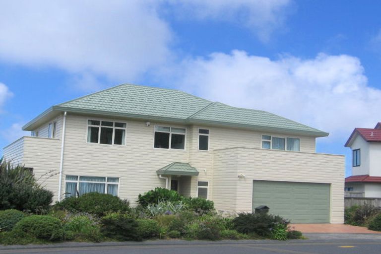 Photo of property in 31 Waterhouse Drive, Brooklyn, Wellington, 6021