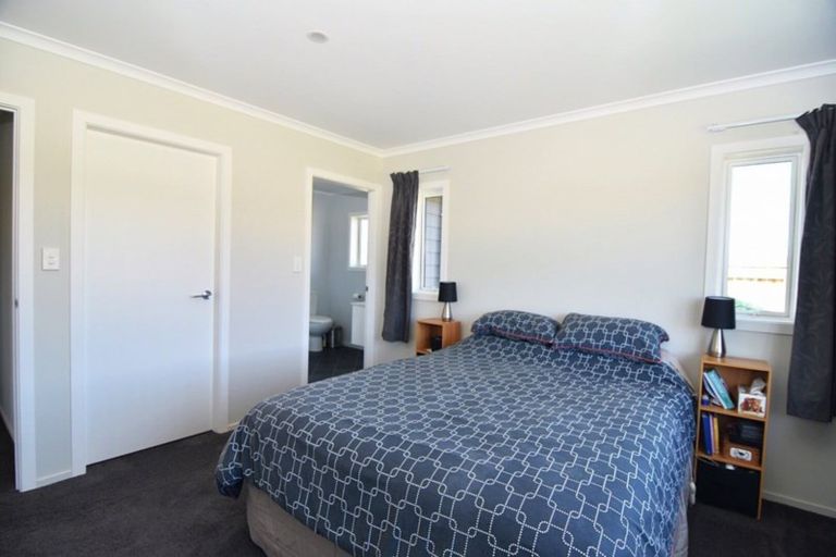 Photo of property in 8 Hartley Avenue, Carterton, 5713